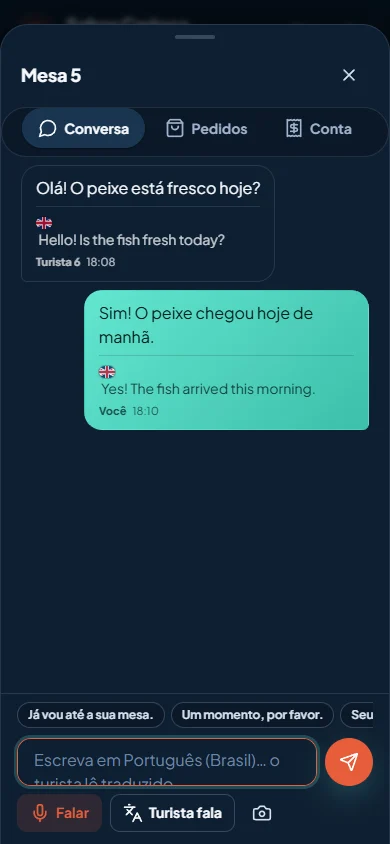 Conversa traduzida no celular do garçom